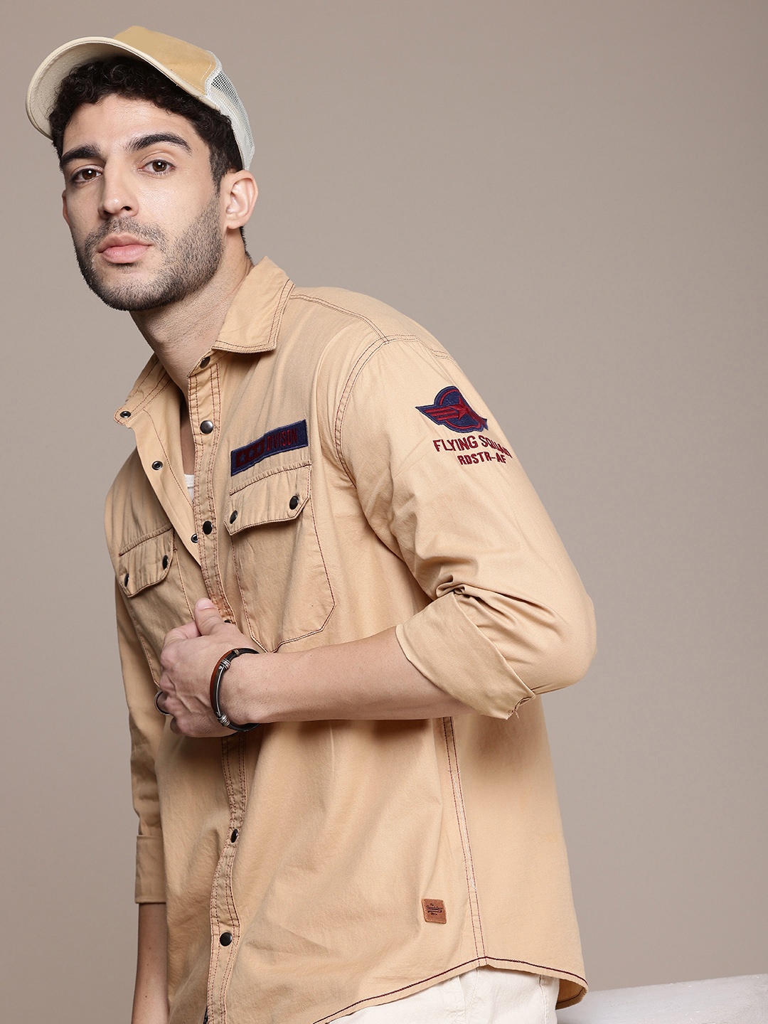 The Roadster Life Co. Relaxed Fit Drop-Shoulder Sleeves Pure Cotton Casual Shirt, Beige
The Roadster Life Co. Relaxed Fit Drop-Shoulder Sleeves Pure Cotton Casual Shirt, Beige
