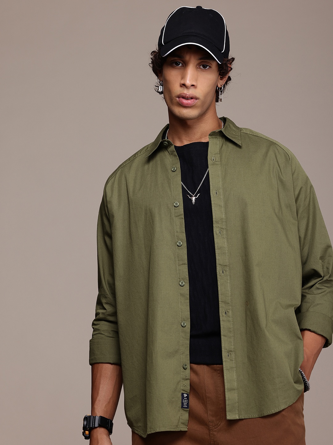 The Roadster Life Co. Pure Cotton Raglan Sleeves Relaxed Fit Casual Shirt, Olive
The Roadster Life Co. Pure Cotton Raglan Sleeves Relaxed Fit Casual Shirt, Olive