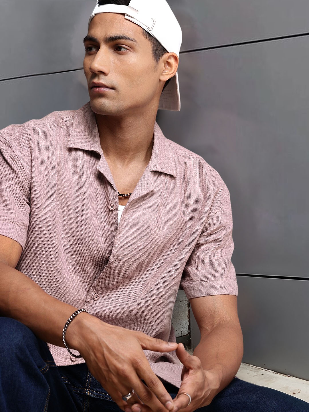 The Roadster Life Co. Relaxed Fit Drop-Shoulder Sleeves Pure Cotton Casual Shirt, Mauve
The Roadster Life Co. Relaxed Fit Drop-Shoulder Sleeves Pure Cotton Casual Shirt, Mauve