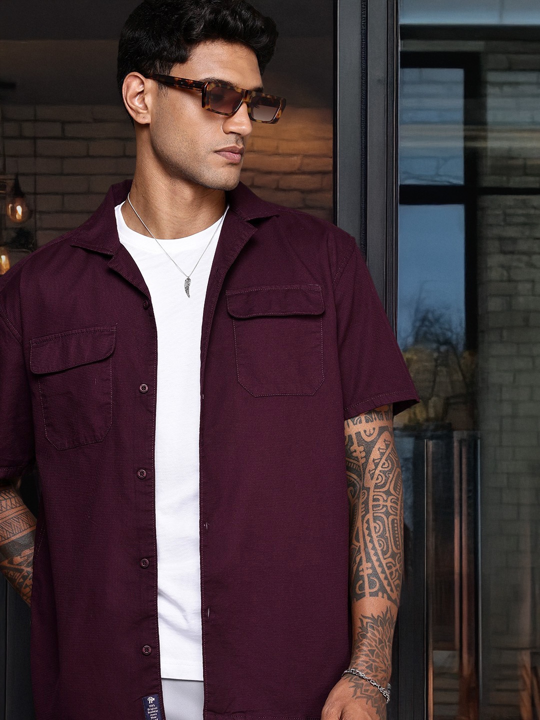 The Roadster Life Co. Pure Cotton Self Design Textured Relaxed Fit Casual Shirt, Burgundy
The Roadster Life Co. Pure Cotton Self Design Textured Relaxed Fit Casual Shirt, Burgundy