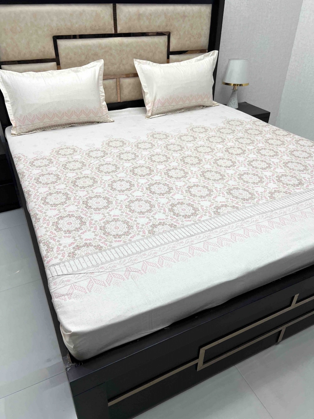 Pure Decor Cream & Brown Ethnic Motifs Cotton 350 TC Queen Bedsheet with 2 Pillow Covers
Pure Decor Cream & Brown Ethnic Motifs Cotton 350 TC Queen Bedsheet with 2 Pillow Covers