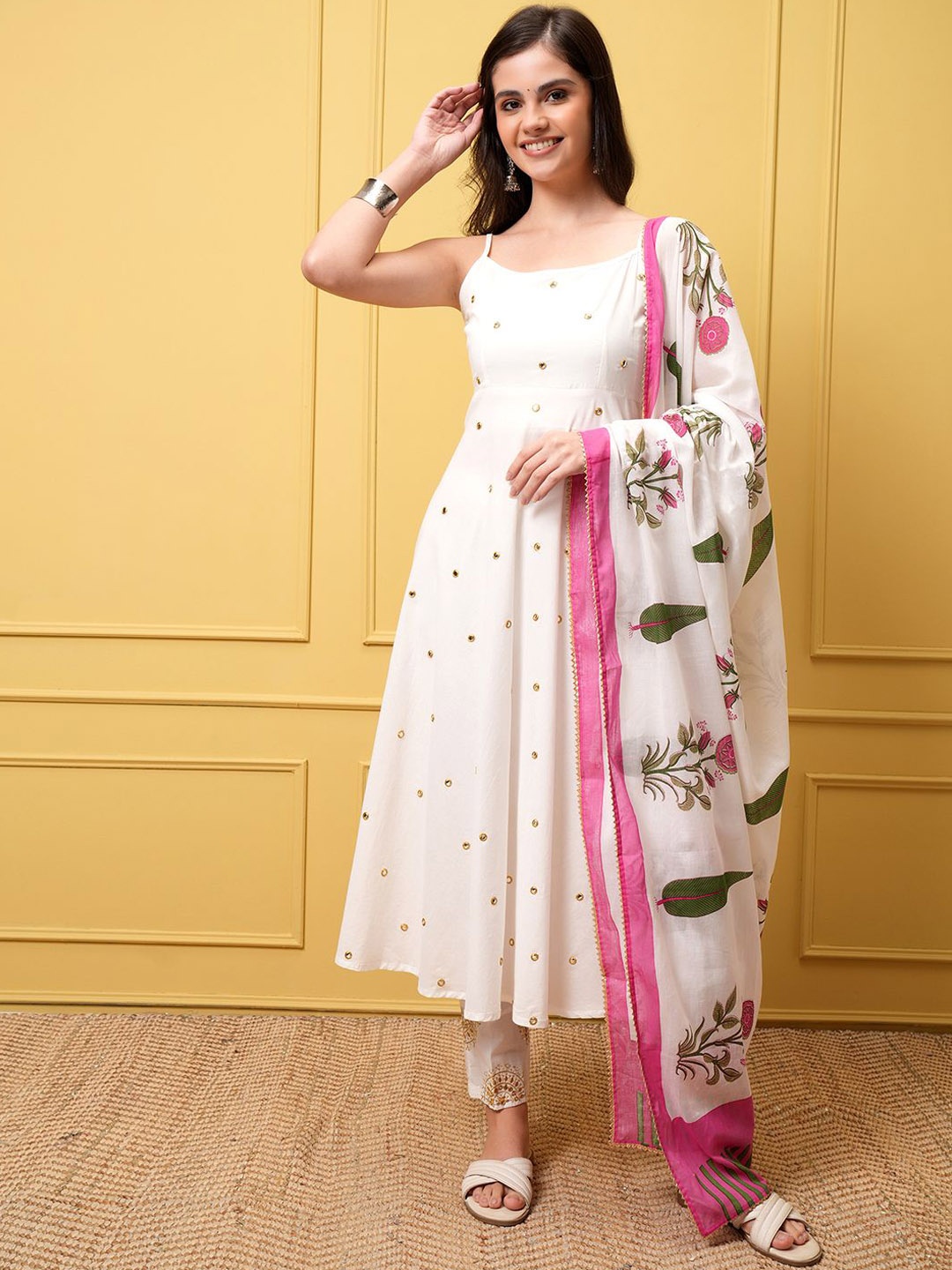 Vishudh Women Floral Embroidered Regular Pure Cotton Kurta with Trousers & With Dupatta, White
Vishudh Women Floral Embroidered Regular Pure Cotton Kurta with Trousers & With Dupatta, White