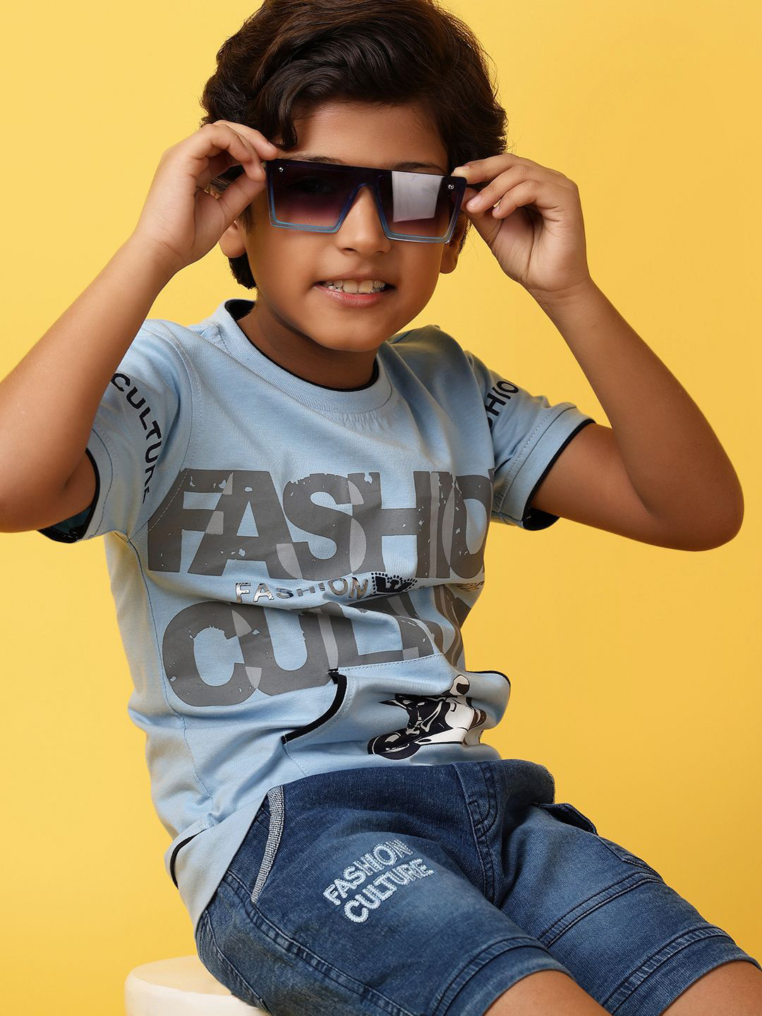 V-Mart Boys Printed T-shirt with Shorts, Blue
V-Mart Boys Printed T-shirt with Shorts, Blue