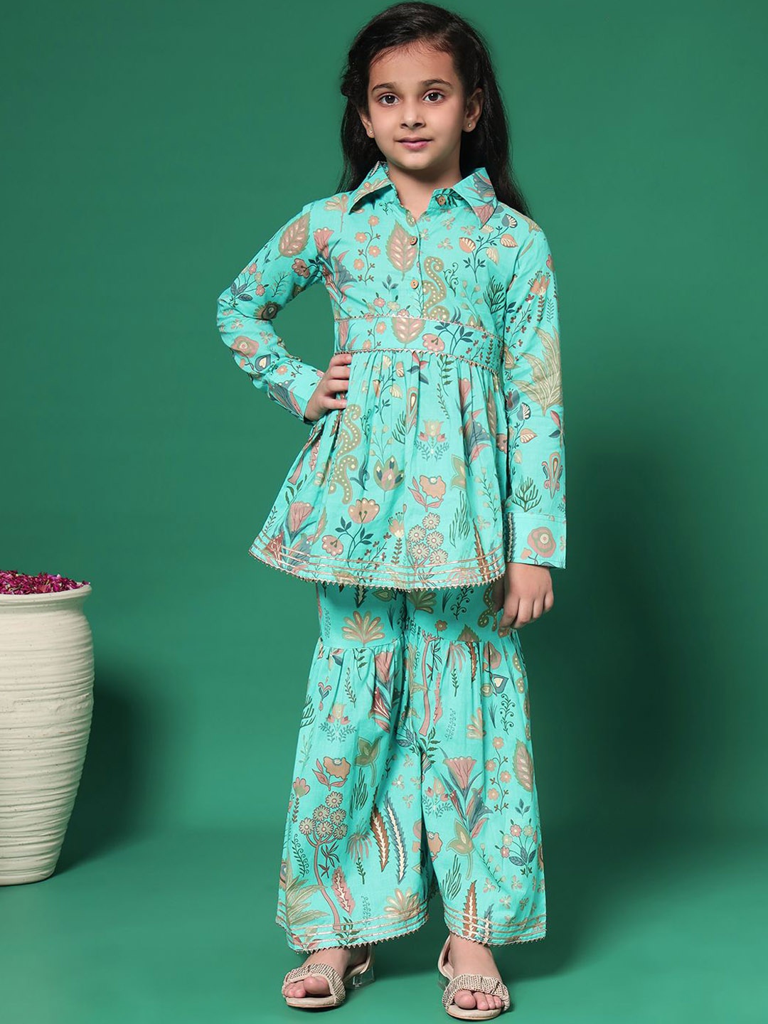 Readiprint Girls Floral Printed Pleated Gotta Patti Pure Cotton Kurti with Sharara, Turquoise blue
Readiprint Girls Floral Printed Pleated Gotta Patti Pure Cotton Kurti with Sharara, Turquoise blue