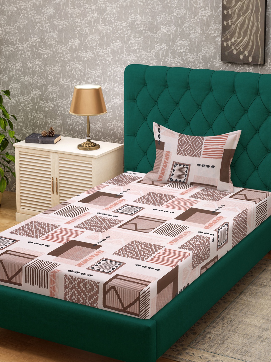 KLOTTHE Pink & Orange Printed Pure Cotton 400 TC Fitted Single Bedsheet With Pillow Cover
KLOTTHE Pink & Orange Printed Pure Cotton 400 TC Fitted Single Bedsheet With Pillow Cover