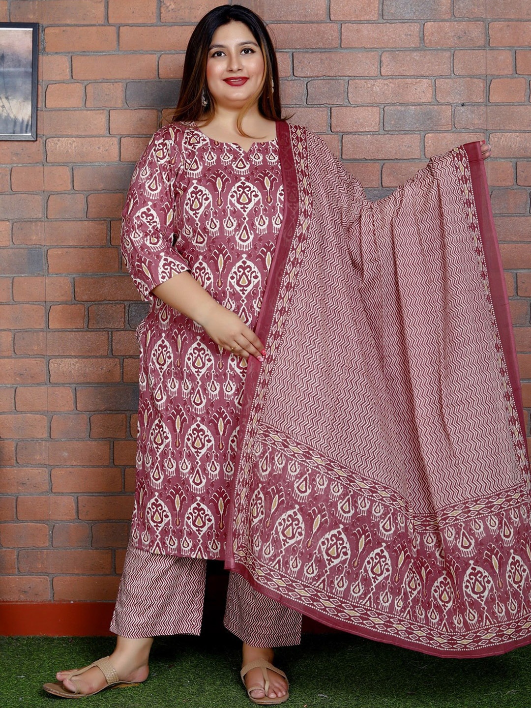 KALINI Women Floral Printed Regular Sequinned Pure Cotton Kurta with Trousers & With Dupatta, Purple
KALINI Women Floral Printed Regular Sequinned Pure Cotton Kurta with Trousers & With Dupatta, Purple