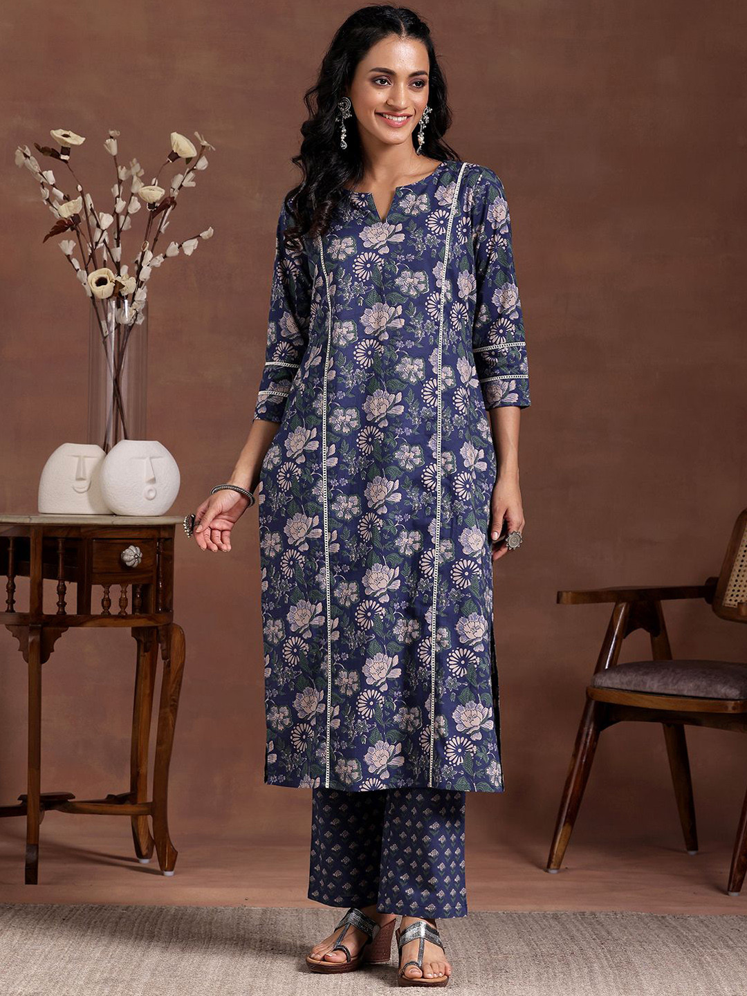 Libas Women Floral Printed Panelled Pure Cotton Kurta with Trousers, Blue
Libas Women Floral Printed Panelled Pure Cotton Kurta with Trousers, Blue