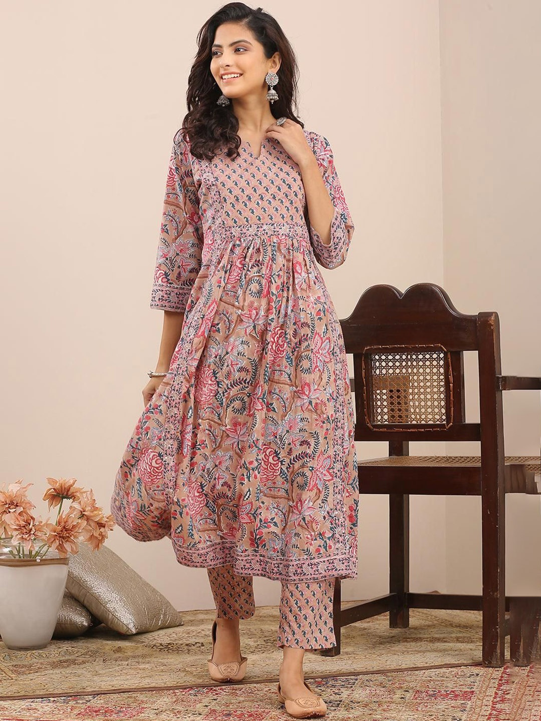 Tahiliya Women Hand Block Floral Printed Handloom Anarkali Kurta, Brown
Tahiliya Women Hand Block Floral Printed Handloom Anarkali Kurta, Brown