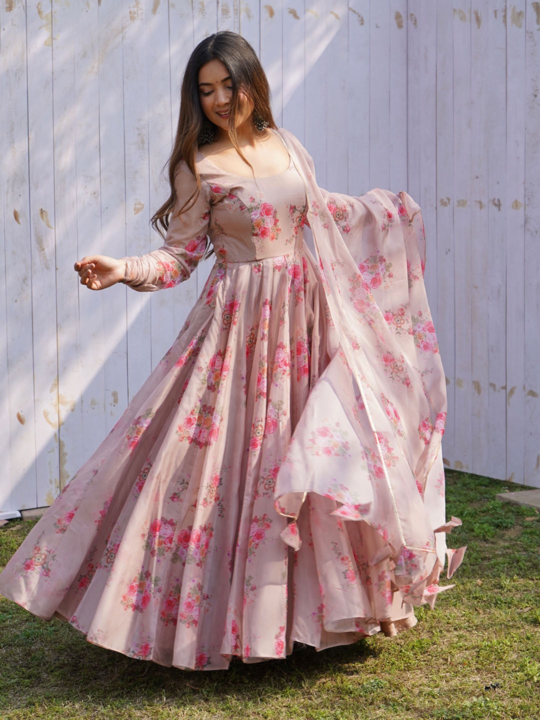 LABELKBBRAND Floral Printed Long Sleeves Anarkali Kurta With Trousers & Dupatta, Cream
LABELKBBRAND Floral Printed Long Sleeves Anarkali Kurta With Trousers & Dupatta, Cream