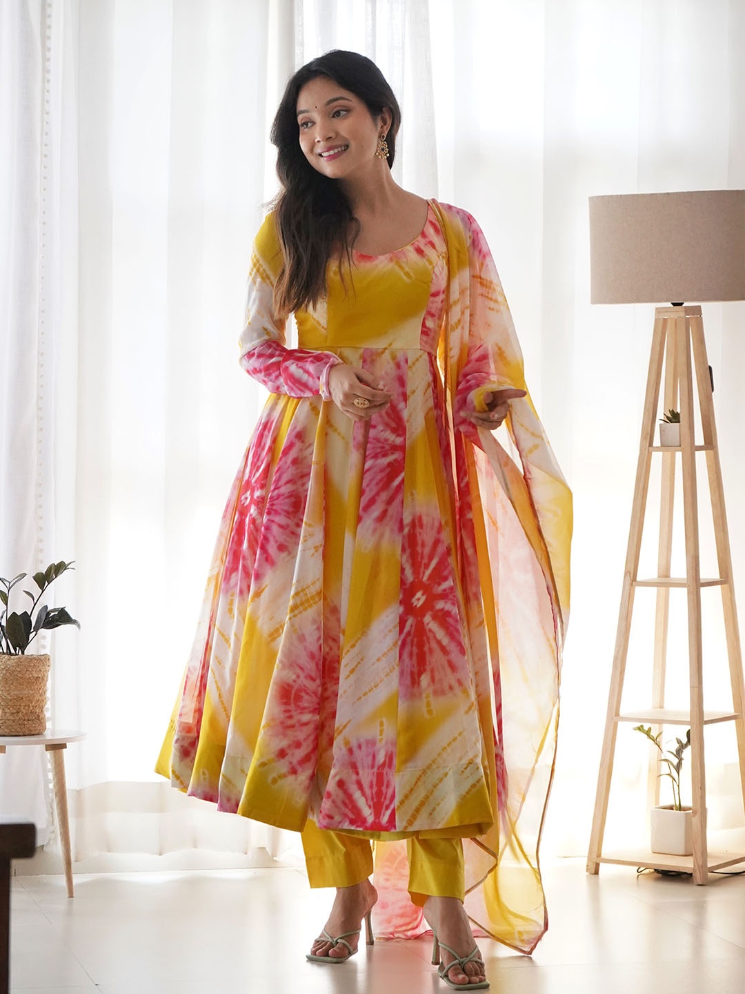 LABELKBBRAND Tie & Dye Printed Empire Anarkali Kurta With Trousers & Dupatta, Yellow
LABELKBBRAND Tie & Dye Printed Empire Anarkali Kurta With Trousers & Dupatta, Yellow