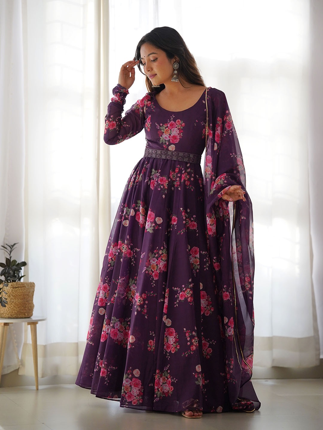 LABELKBBRAND Floral Printed Long Sleeves Anarkali Kurta With Trousers & Dupatta, Purple
LABELKBBRAND Floral Printed Long Sleeves Anarkali Kurta With Trousers & Dupatta, Purple