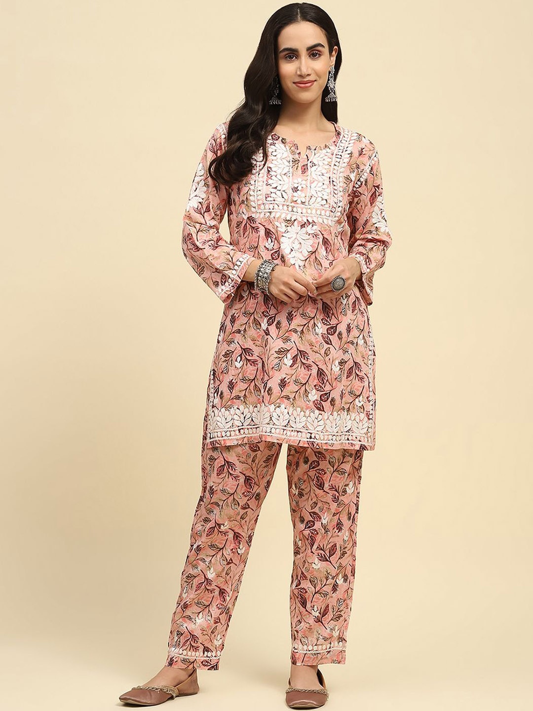 House of Chikankari Women Floral Printed Regular Mukaish Pure Cotton Kurta with Trousers, Pink
House of Chikankari Women Floral Printed Regular Mukaish Pure Cotton Kurta with Trousers, Pink