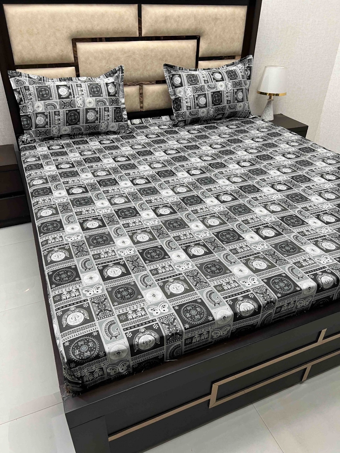 Pure Decor Cotton Queen Size Double Bed Bedsheet With 2 Pillow Covers 2.28m X 2.54m, Black
Pure Decor Cotton Queen Size Double Bed Bedsheet With 2 Pillow Covers 2.28m X 2.54m, Black