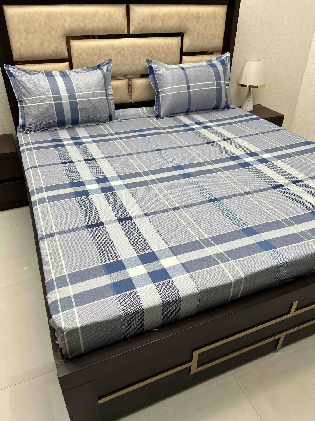 Pure Decor Cotton Queen Size Double Bed Bedsheet With 2 Pillow Covers 2.28m X 2.54m, Blue
Pure Decor Cotton Queen Size Double Bed Bedsheet With 2 Pillow Covers 2.28m X 2.54m, Blue