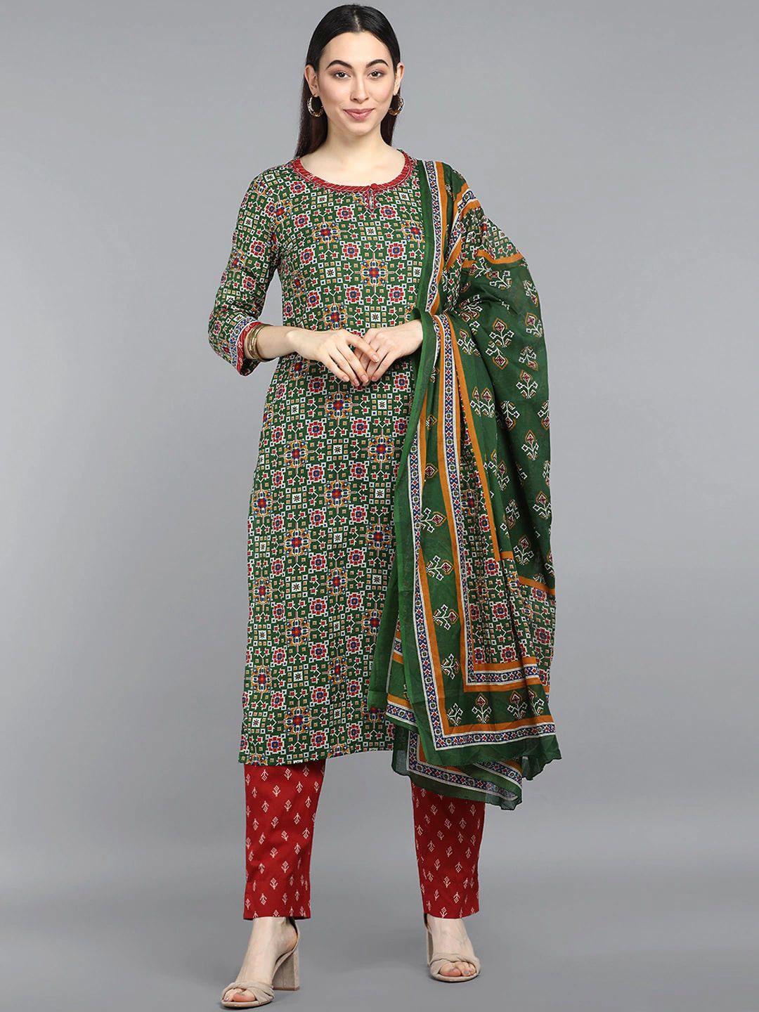 KALINI Women Printed Regular Pure Cotton Kurta with Trousers & With Dupatta, Green
KALINI Women Printed Regular Pure Cotton Kurta with Trousers & With Dupatta, Green