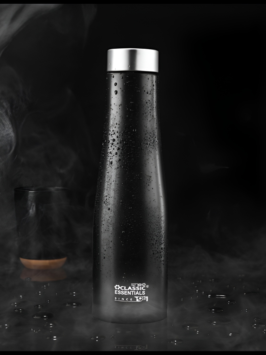 Classic Essentials Inox Carbo Black Single Wall Vacuum Stainless Steel Water Bottle 1 L
Classic Essentials Inox Carbo Black Single Wall Vacuum Stainless Steel Water Bottle 1 L