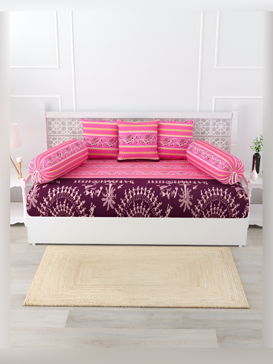 Salona Bichona Pink 6 Pcs Printed 120TC Pure Cotton Bedsheet With Bolster & Cushion Covers
Salona Bichona Pink 6 Pcs Printed 120TC Pure Cotton Bedsheet With Bolster & Cushion Covers