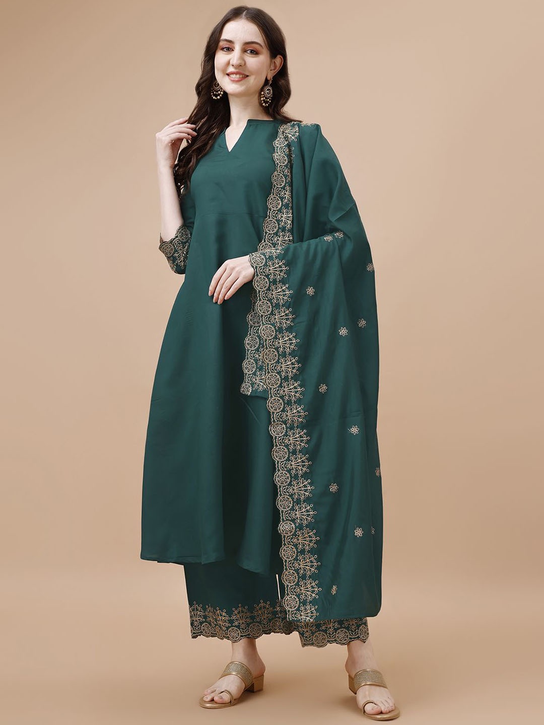 KALINI Ethnic Motifs Embroidered Mandarin Collar Zari Kurta with Palazzos & Dupatta, Green
KALINI Ethnic Motifs Embroidered Mandarin Collar Zari Kurta with Palazzos & Dupatta, Green