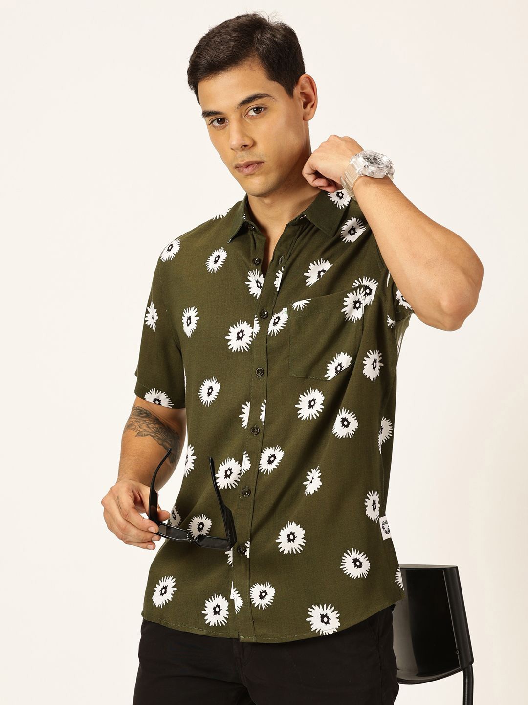 Thomas Scott Spread Collar Short Sleeves Premium Slim Fit Floral Printed Casual Shirt, Green
Thomas Scott Spread Collar Short Sleeves Premium Slim Fit Floral Printed Casual Shirt, Green