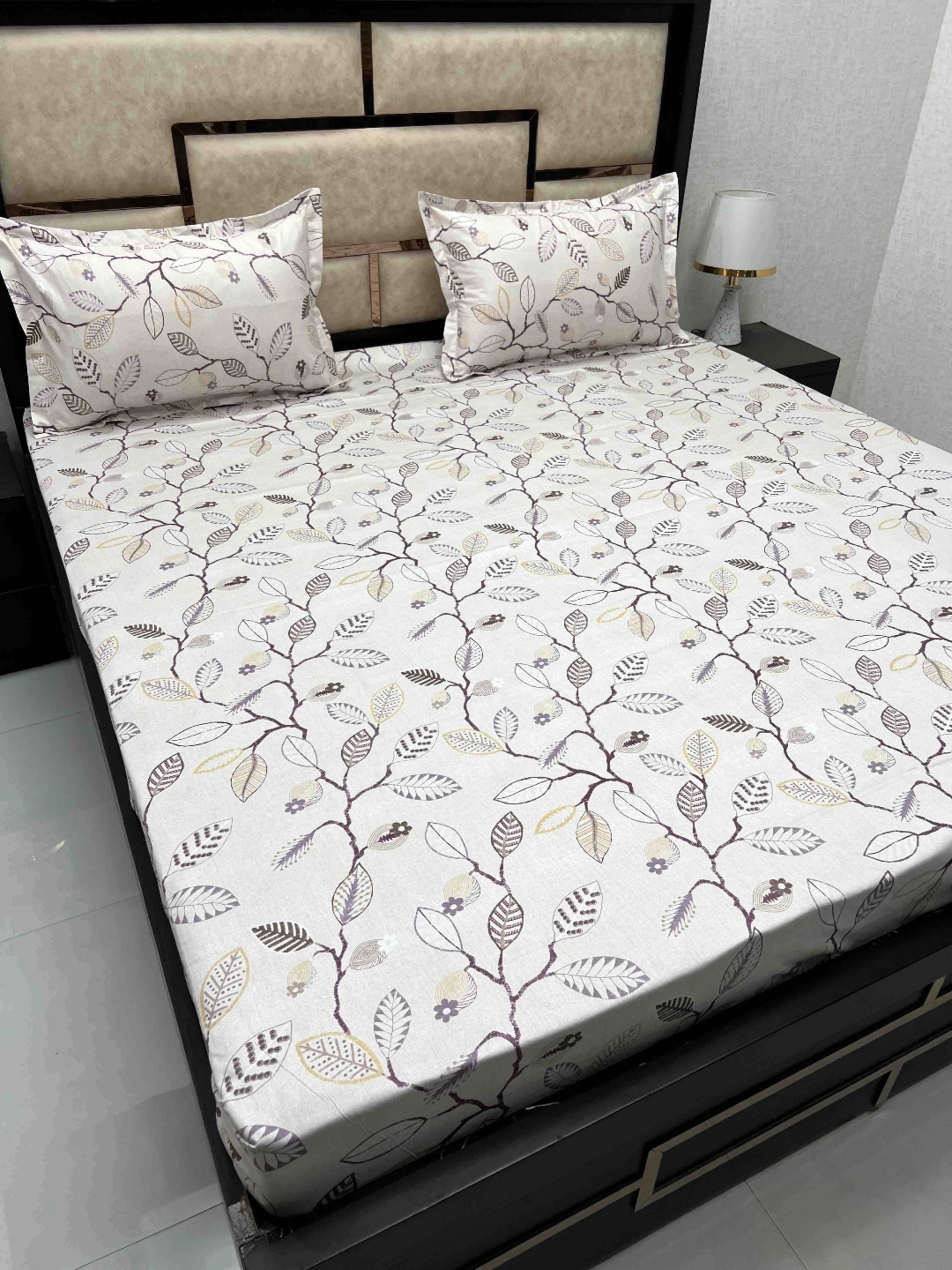 Pure Decor Royal Passion Purple & White Printed Pure Cotton 300 TC Queen Bedsheet Set
Pure Decor Royal Passion Purple & White Printed Pure Cotton 300 TC Queen Bedsheet Set