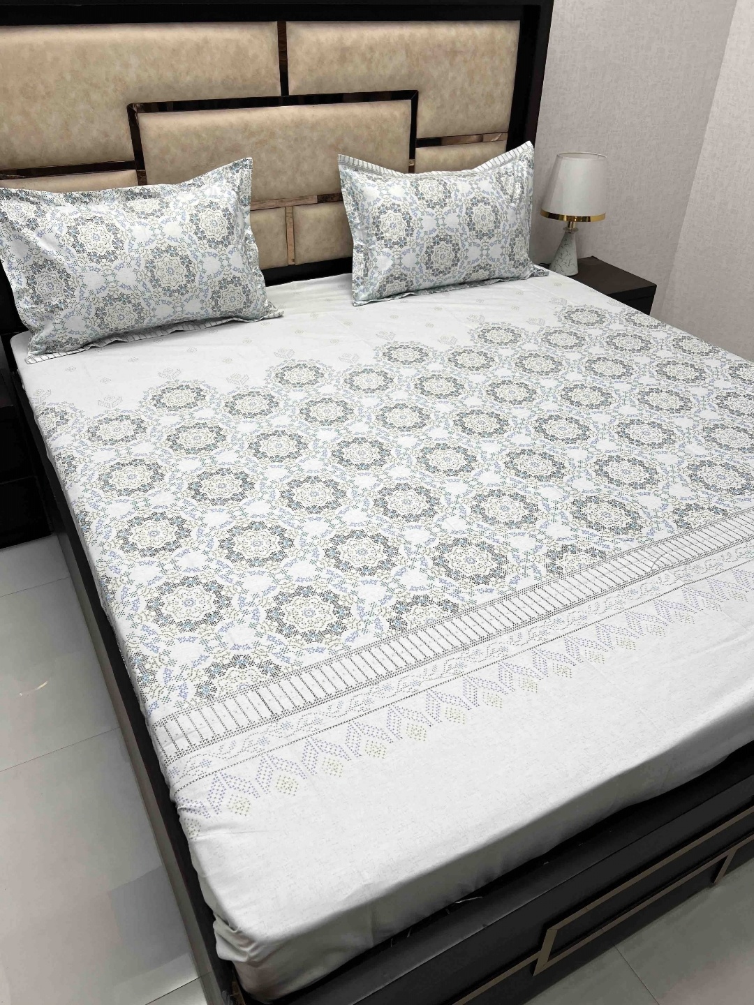 Pure Decor Blue & White Ethnic Motifs 300 TC Cotton Queen Bedsheet with 2 Pillow Covers
Pure Decor Blue & White Ethnic Motifs 300 TC Cotton Queen Bedsheet with 2 Pillow Covers