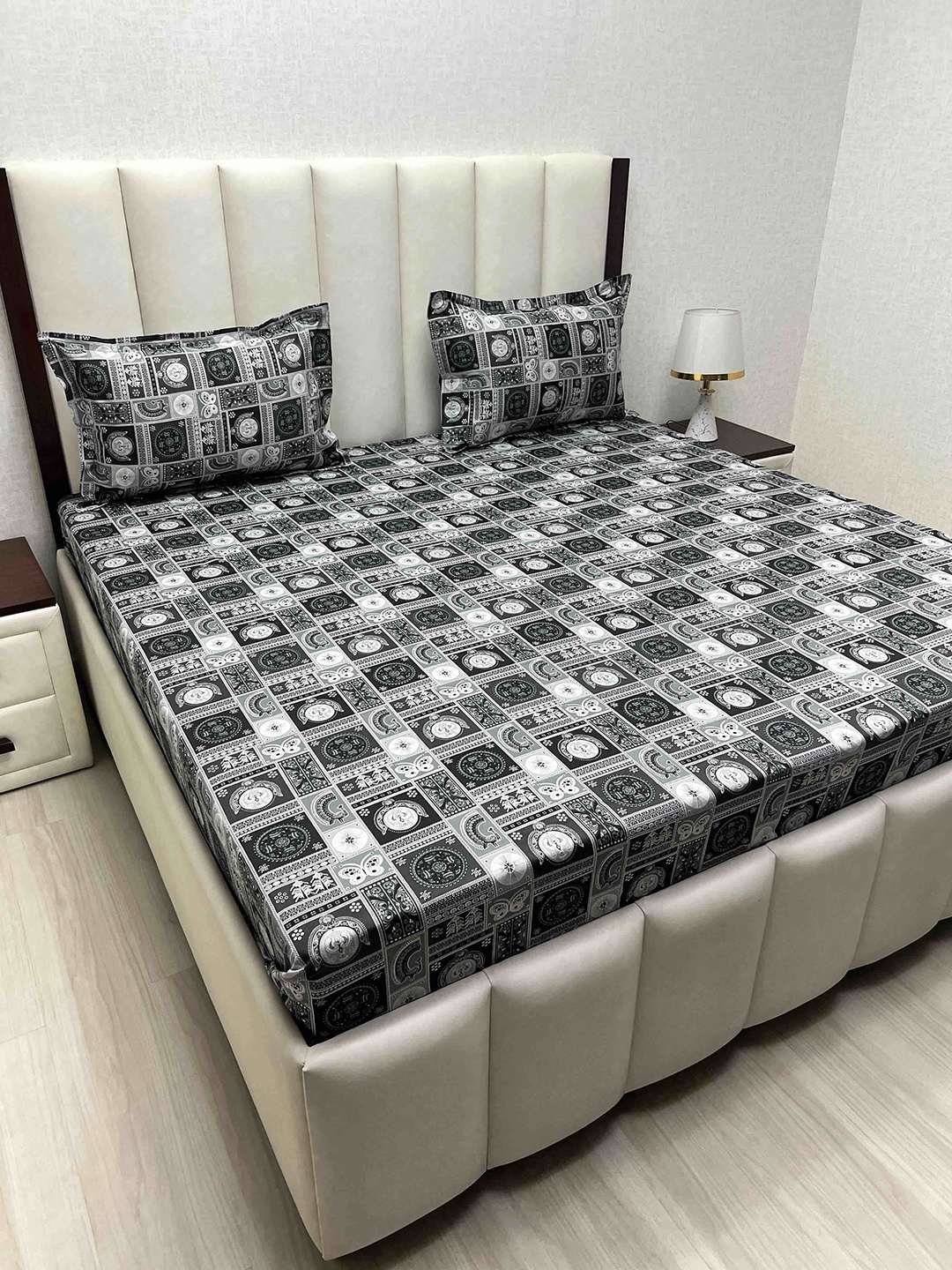Pure Decor Cotton Queen Size Double Bed Bedsheet With 2 Pillow Covers 2.28m X 2.54m, Black
Pure Decor Cotton Queen Size Double Bed Bedsheet With 2 Pillow Covers 2.28m X 2.54m, Black