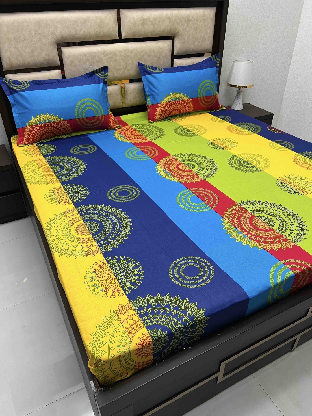 Pure Decor Blue & Green Ethnic Motifs 230 TC Cotton Queen Bedsheet with 2 Pillow Covers
Pure Decor Blue & Green Ethnic Motifs 230 TC Cotton Queen Bedsheet with 2 Pillow Covers