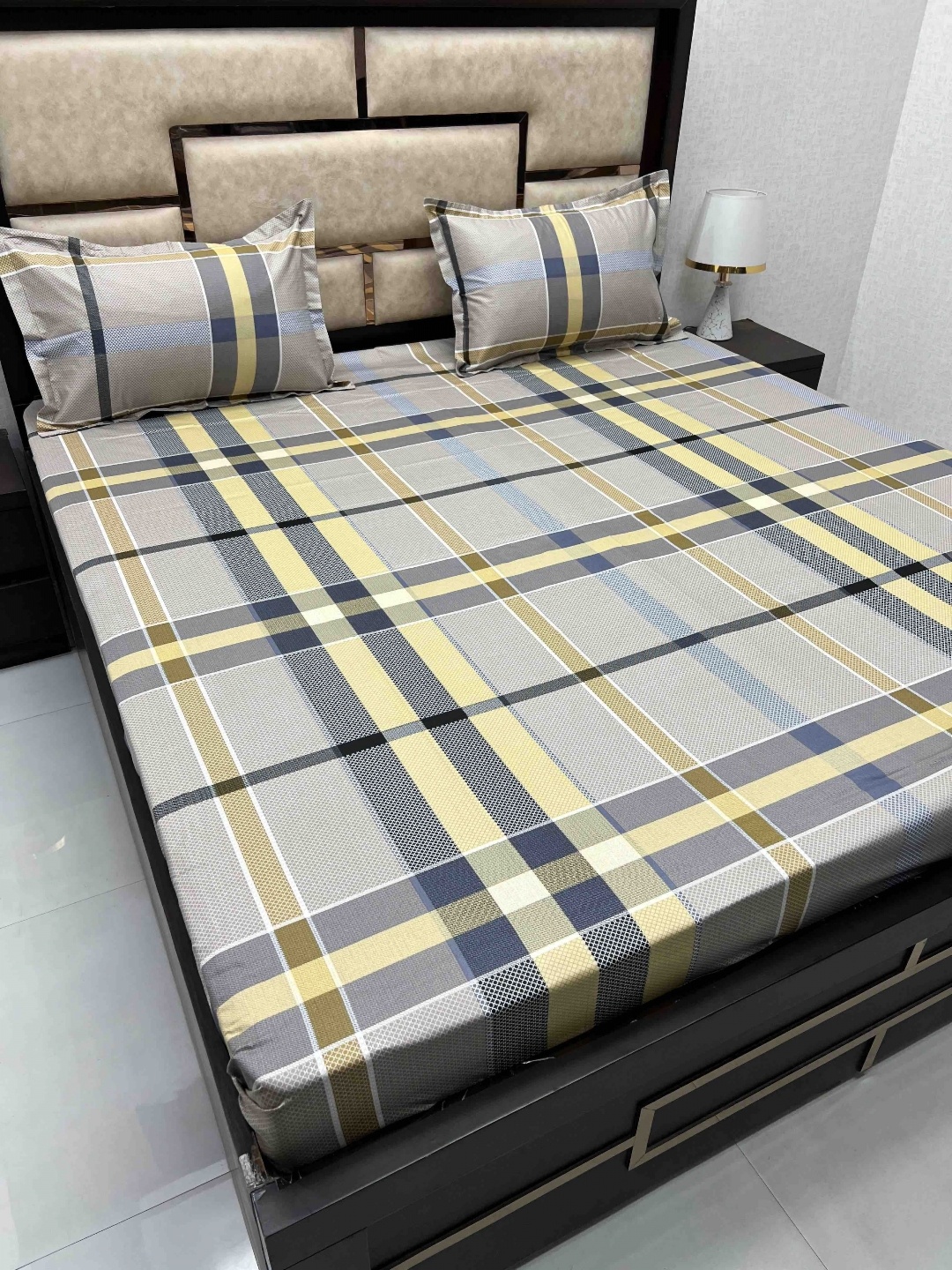 Pure Decor Cotton Queen Size Double Bed Bedsheet With 2 Pillow Covers 2.28m X 2.54m, Grey
Pure Decor Cotton Queen Size Double Bed Bedsheet With 2 Pillow Covers 2.28m X 2.54m, Grey