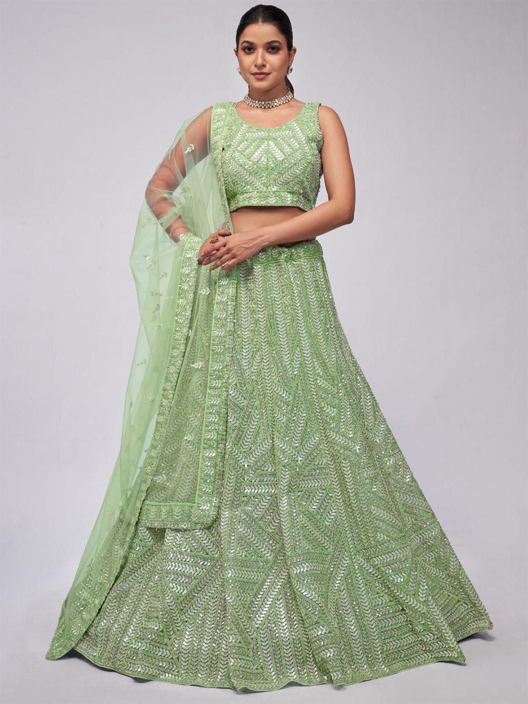 ODETTE Embroidered Sequinned Semi Stitched Lehenga & Unstitched Blouse With Dupatta, Green
ODETTE Embroidered Sequinned Semi Stitched Lehenga & Unstitched Blouse With Dupatta, Green