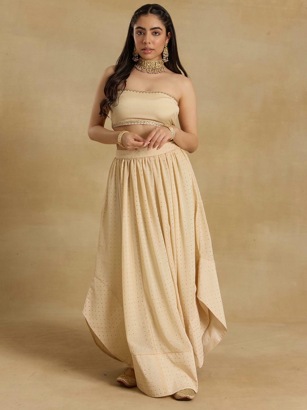 Alaya By Stage3 Embellished Sequinned Ready to Wear Lehenga & Choli With Jacket, Cream
Alaya By Stage3 Embellished Sequinned Ready to Wear Lehenga & Choli With Jacket, Cream