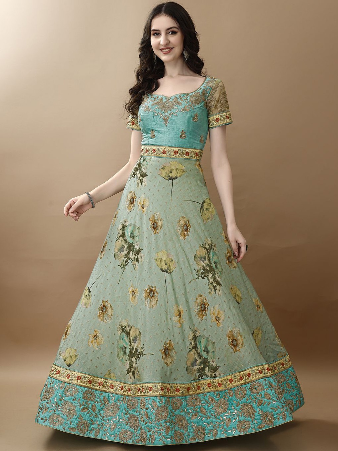 SAPTRANGI Floral Printed Sweetheart Neck Embroidered Fit & Flare Maxi Ethnic Dress, Green
SAPTRANGI Floral Printed Sweetheart Neck Embroidered Fit & Flare Maxi Ethnic Dress, Green