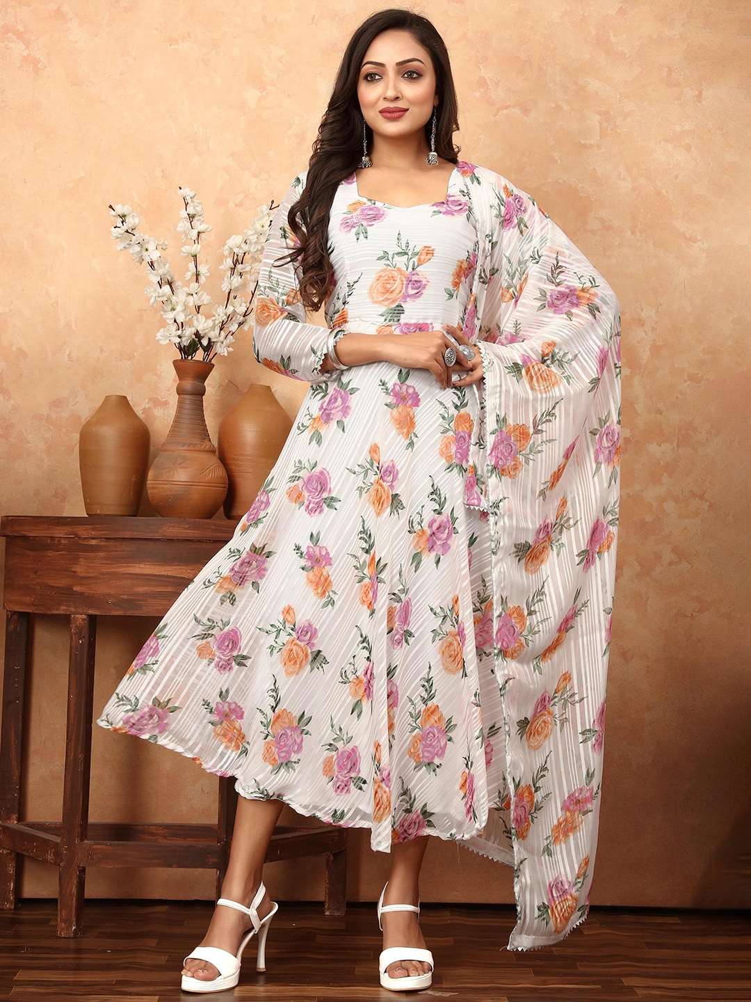 N N ENTERPRISE Floral Printed Georgette Fit & Flare Maxi Ethnic Dresses With Dupatta, Pink
N N ENTERPRISE Floral Printed Georgette Fit & Flare Maxi Ethnic Dresses With Dupatta, Pink