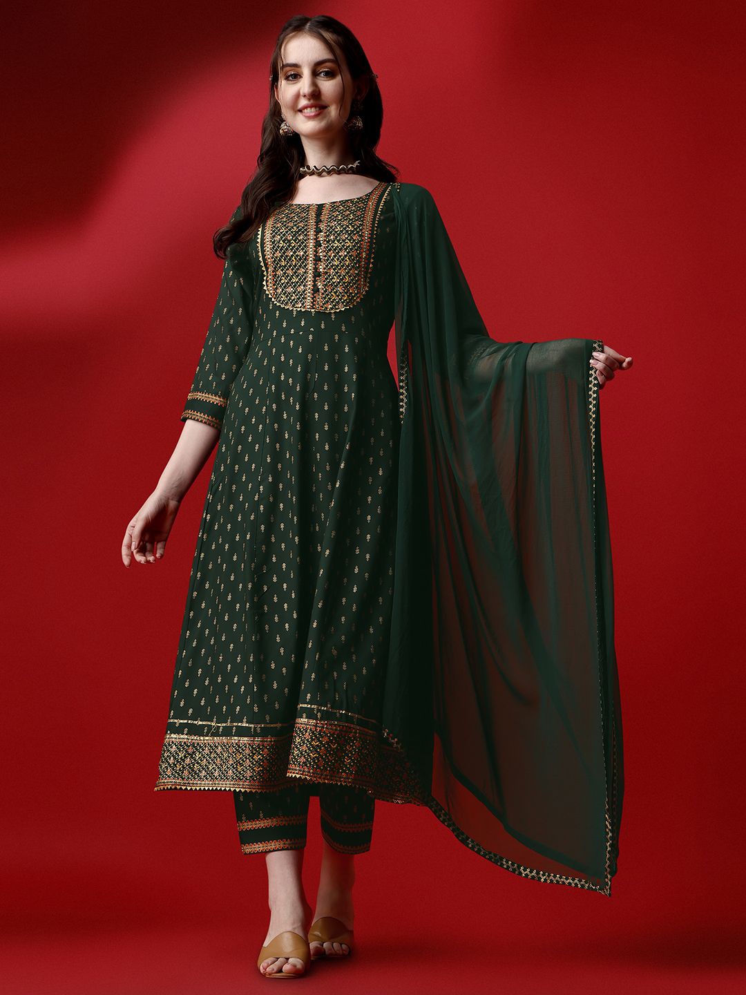 Ziva Fashion Women Floral Embroidered High Slit Thread Work Kurta with Trousers & With Dupatta, Green
Ziva Fashion Women Floral Embroidered High Slit Thread Work Kurta with Trousers & With Dupatta, Green