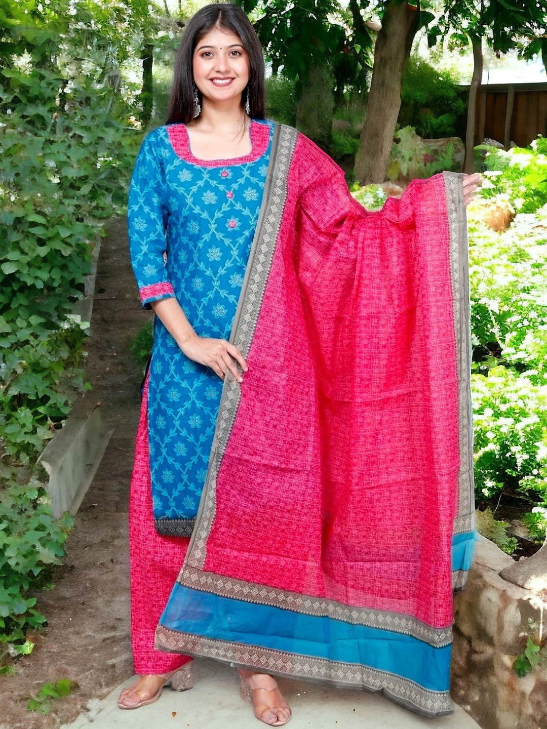 Jevi Prints Women Ethnic Motifs Printed Regular Pure Cotton Kurta with Salwar & With Dupatta, Blue
Jevi Prints Women Ethnic Motifs Printed Regular Pure Cotton Kurta with Salwar & With Dupatta, Blue