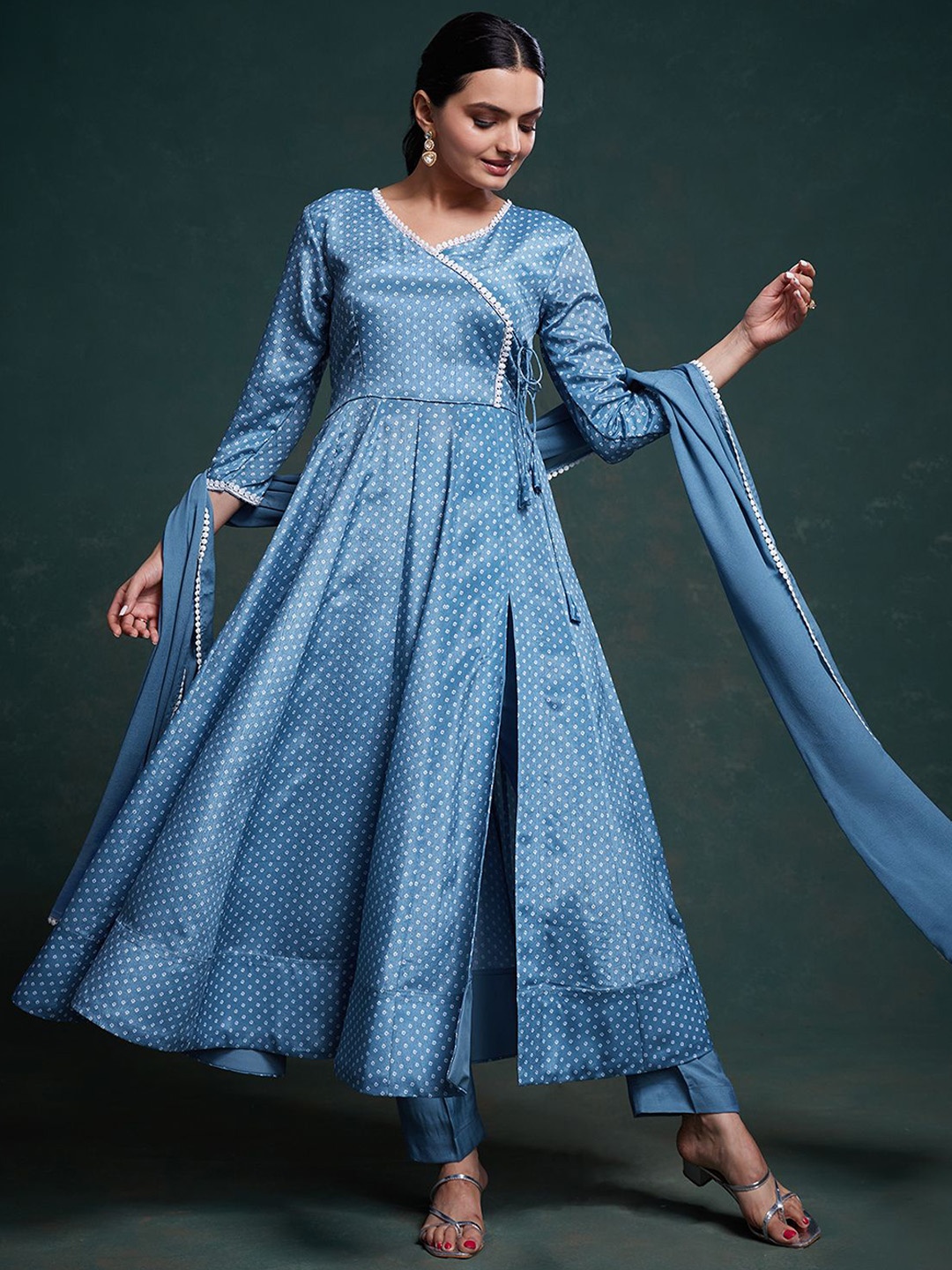 ODETTE Bandhani Printed Gotta Patti Angrakha Kurta With Pyjamas & Dupatta, Blue
ODETTE Bandhani Printed Gotta Patti Angrakha Kurta With Pyjamas & Dupatta, Blue