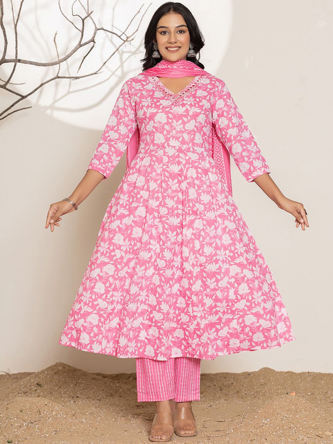 Yufta Floral Printed V-Neck Pure Cotton Anarkali Kurta With Trousers & Dupatta, Pink
Yufta Floral Printed V-Neck Pure Cotton Anarkali Kurta With Trousers & Dupatta, Pink