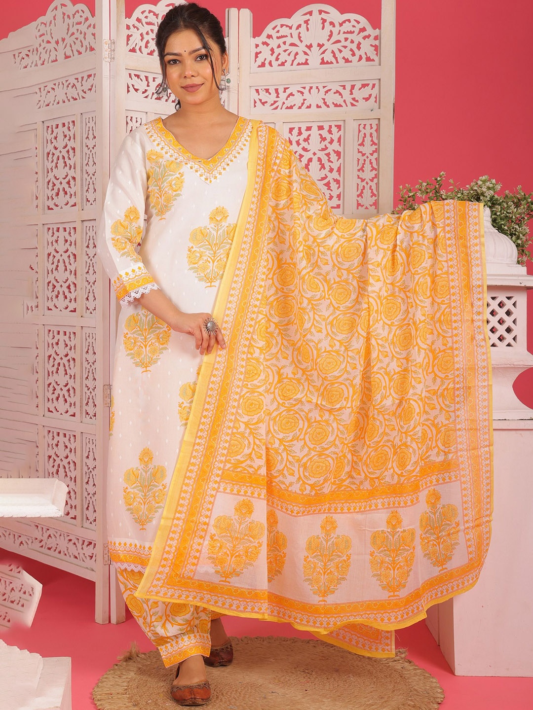 PARTHVI Floral Printed Mirror Work V-Neck Straight Kurta with Trousers & Dupatta, Yellow
PARTHVI Floral Printed Mirror Work V-Neck Straight Kurta with Trousers & Dupatta, Yellow