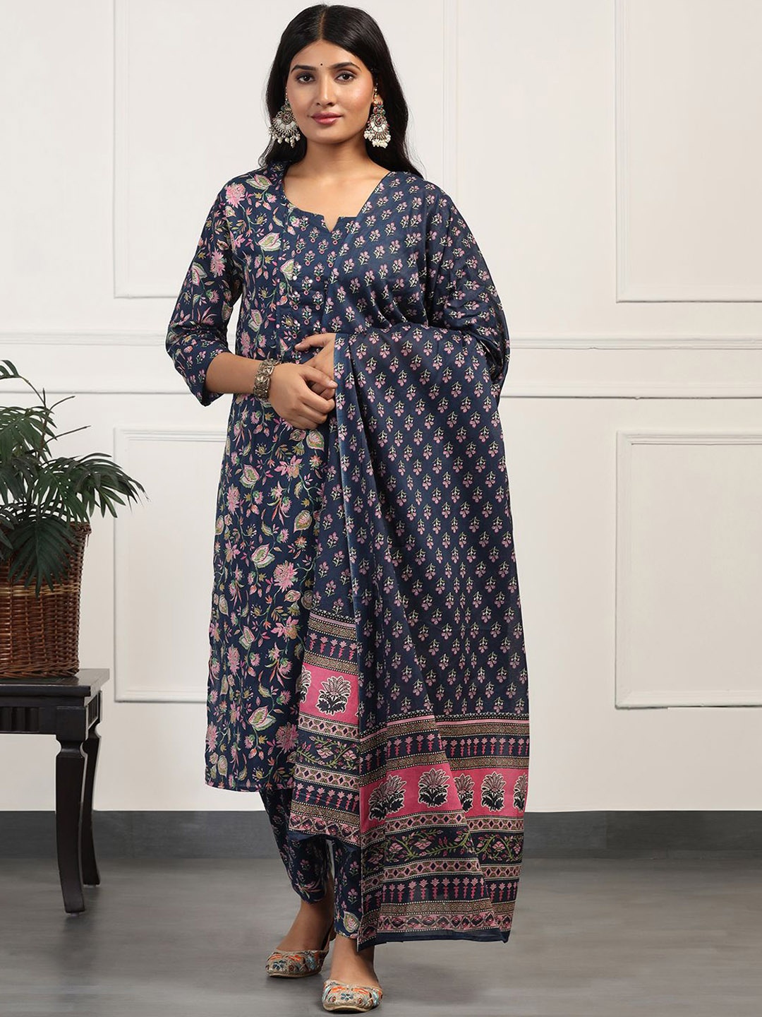 FASHION DREAM Floral Printed Notch Neck Mirror Work Detailed Kurta With Trousers & Dupatta, Blue
FASHION DREAM Floral Printed Notch Neck Mirror Work Detailed Kurta With Trousers & Dupatta, Blue