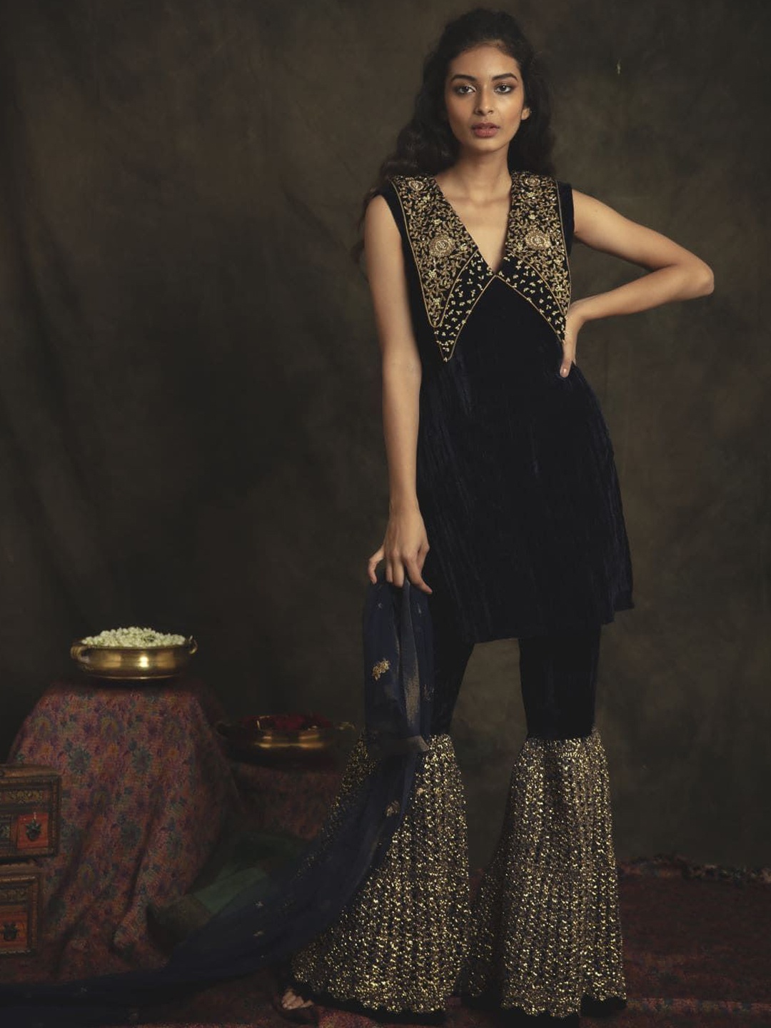 Nikita Vishakha Floral Embroidered Sequinned Velvet Straight Kurti with Sharara & Dupatta, Navy blue
Nikita Vishakha Floral Embroidered Sequinned Velvet Straight Kurti with Sharara & Dupatta, Navy blue
