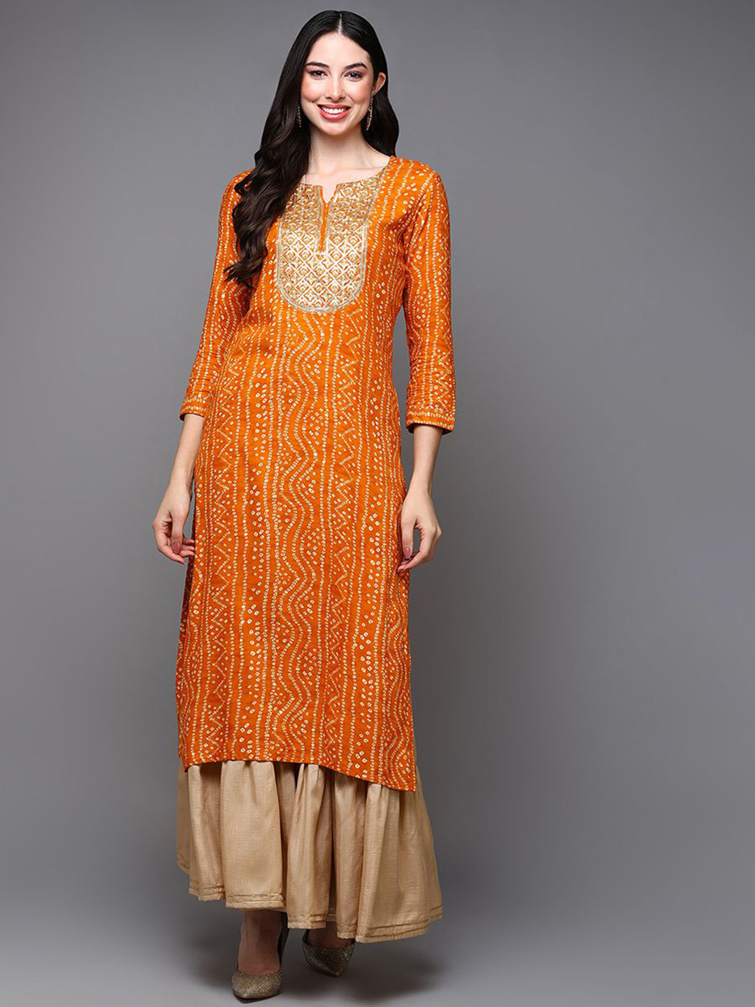 KALINI Women Geometric Printed Keyhole Neck Flared Sleeves Thread Work Kurta, Mustard
KALINI Women Geometric Printed Keyhole Neck Flared Sleeves Thread Work Kurta, Mustard