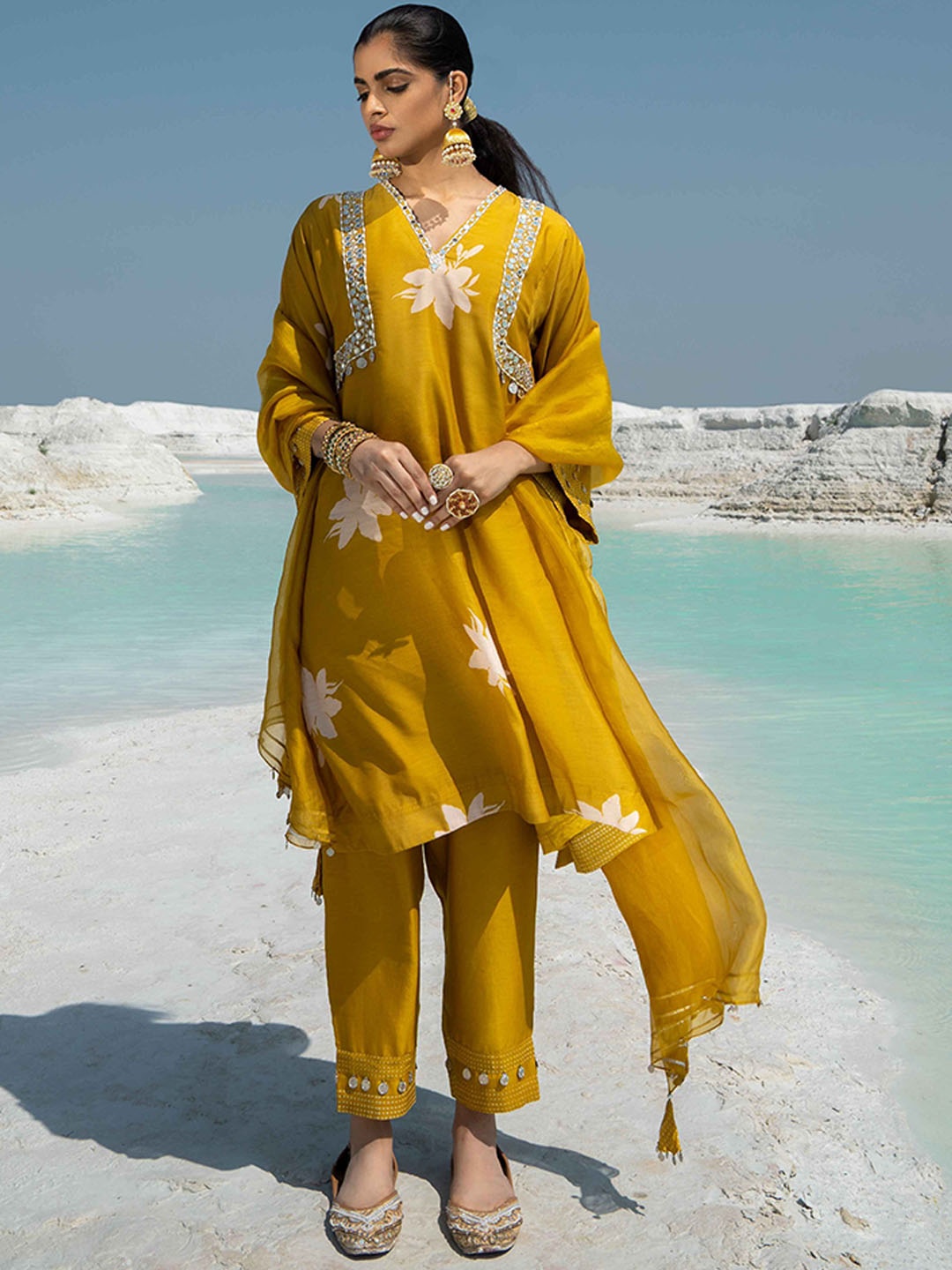 Seeaash Floral Printed Regular Beads and Stones Kurta with Trousers & Dupatta, Yellow
Seeaash Floral Printed Regular Beads and Stones Kurta with Trousers & Dupatta, Yellow