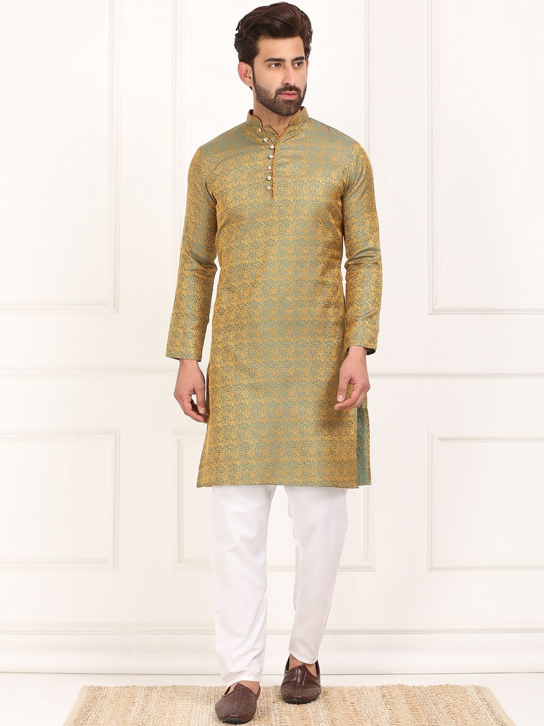 Sydney Heights Floral Woven Design Thread Work Mandarin Collar Straight Kurta With Pyjamas, Green
Sydney Heights Floral Woven Design Thread Work Mandarin Collar Straight Kurta With Pyjamas, Green