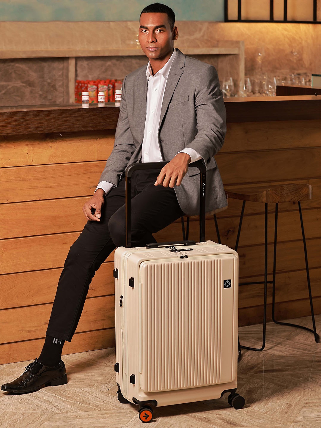 Nasher Miles Silicon Valley Hard-Sided Polypropylene Medium White Trolley Bag 24Inch 65cm
Nasher Miles Silicon Valley Hard-Sided Polypropylene Medium White Trolley Bag 24Inch 65cm