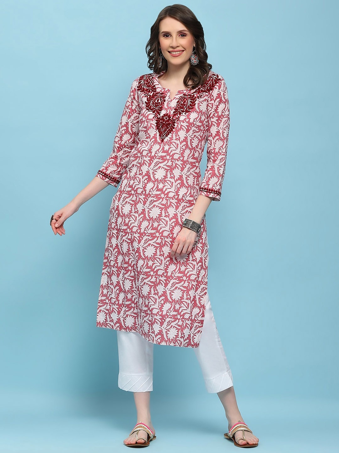 House of Chikankari Floral Printed Notch Neck Cotton Chikankari Straight Kurta, Pink
House of Chikankari Floral Printed Notch Neck Cotton Chikankari Straight Kurta, Pink