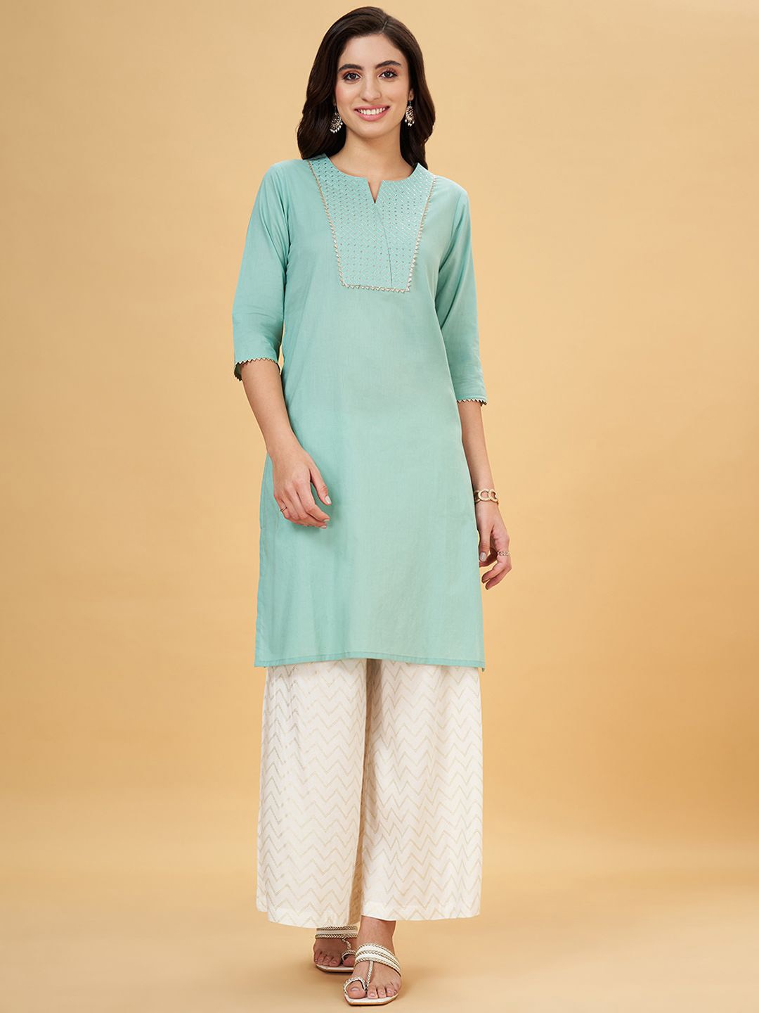 RANGMANCH BY PANTALOONS Geometric Yoke Design Gotta Patti Pure Cotton Straight Kurta, Green
RANGMANCH BY PANTALOONS Geometric Yoke Design Gotta Patti Pure Cotton Straight Kurta, Green