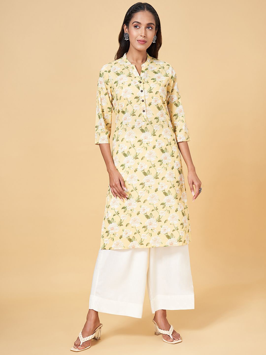 RANGMANCH BY PANTALOONS Floral Printed Mandarin Collar Pure Cotton Straight Kurta, Yellow
RANGMANCH BY PANTALOONS Floral Printed Mandarin Collar Pure Cotton Straight Kurta, Yellow