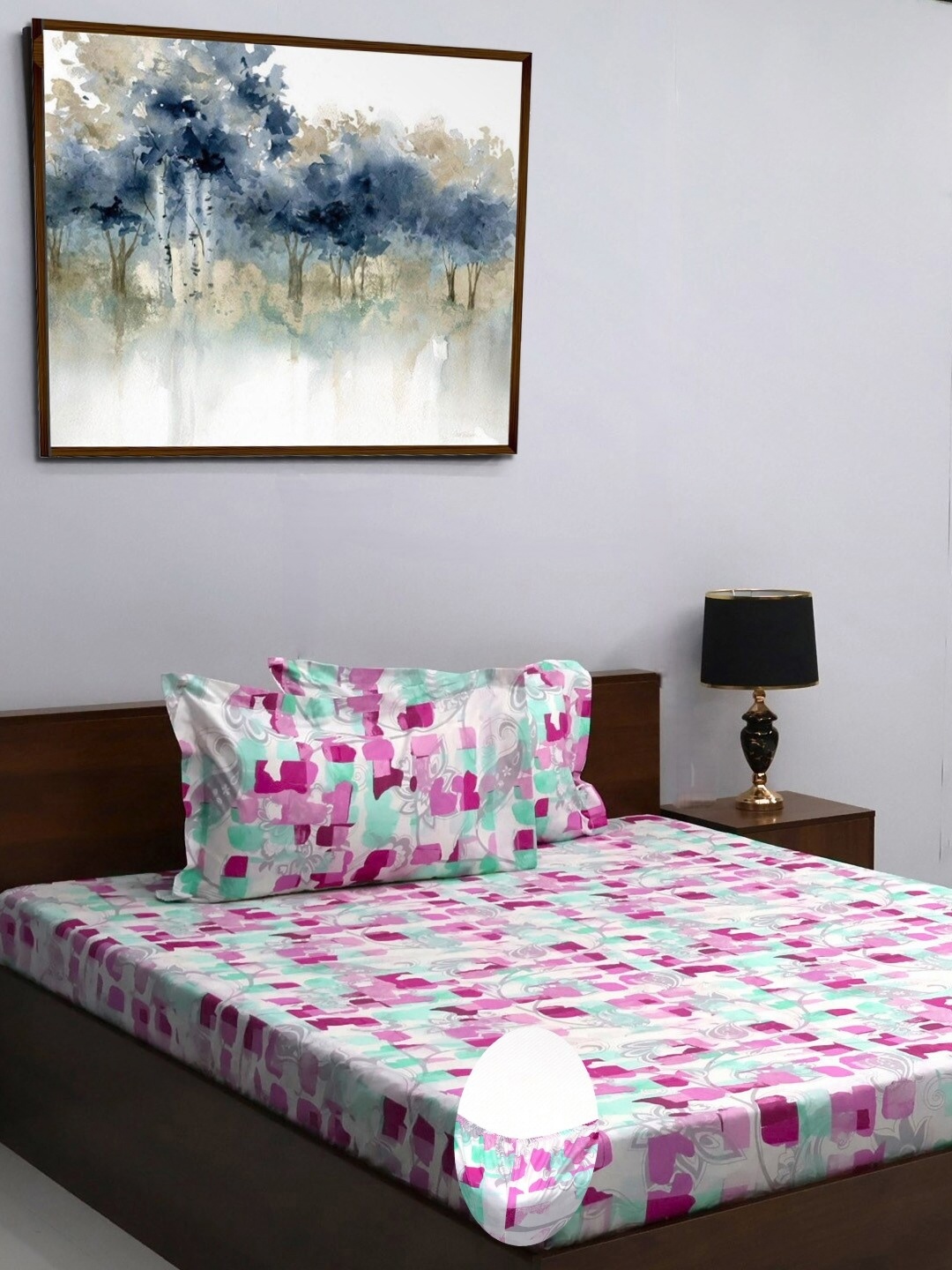 BOMBAY DYEING Allure Pink & White Printed 144 TC Pure Cotton King Fitted Bedsheet Set
BOMBAY DYEING Allure Pink & White Printed 144 TC Pure Cotton King Fitted Bedsheet Set