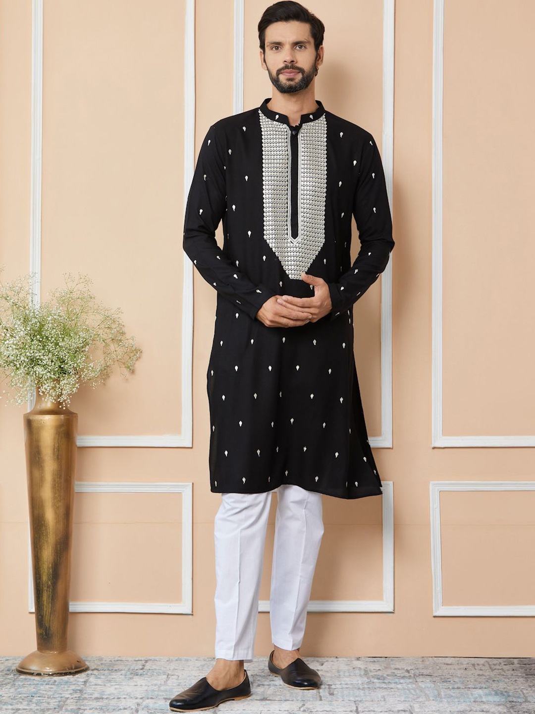 See Designs Abstract Woven Design Mandarin Collar Sequinned Straight Kurta With Trousers, Black
See Designs Abstract Woven Design Mandarin Collar Sequinned Straight Kurta With Trousers, Black