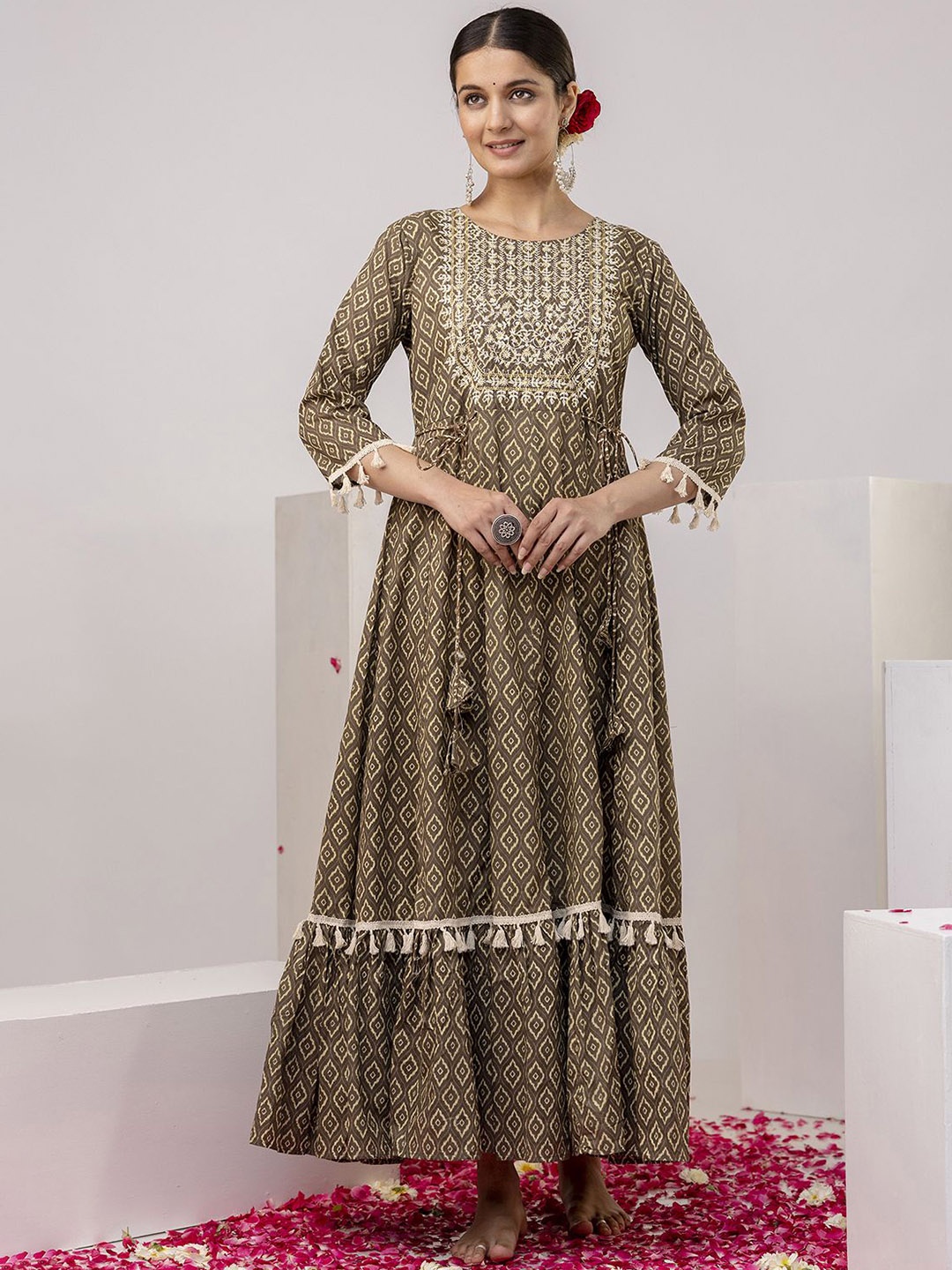 GULMOHAR JAIPUR Floral Embroidered Thread Work Anarkali Pure Cotton Flared Kurta, Brown
GULMOHAR JAIPUR Floral Embroidered Thread Work Anarkali Pure Cotton Flared Kurta, Brown