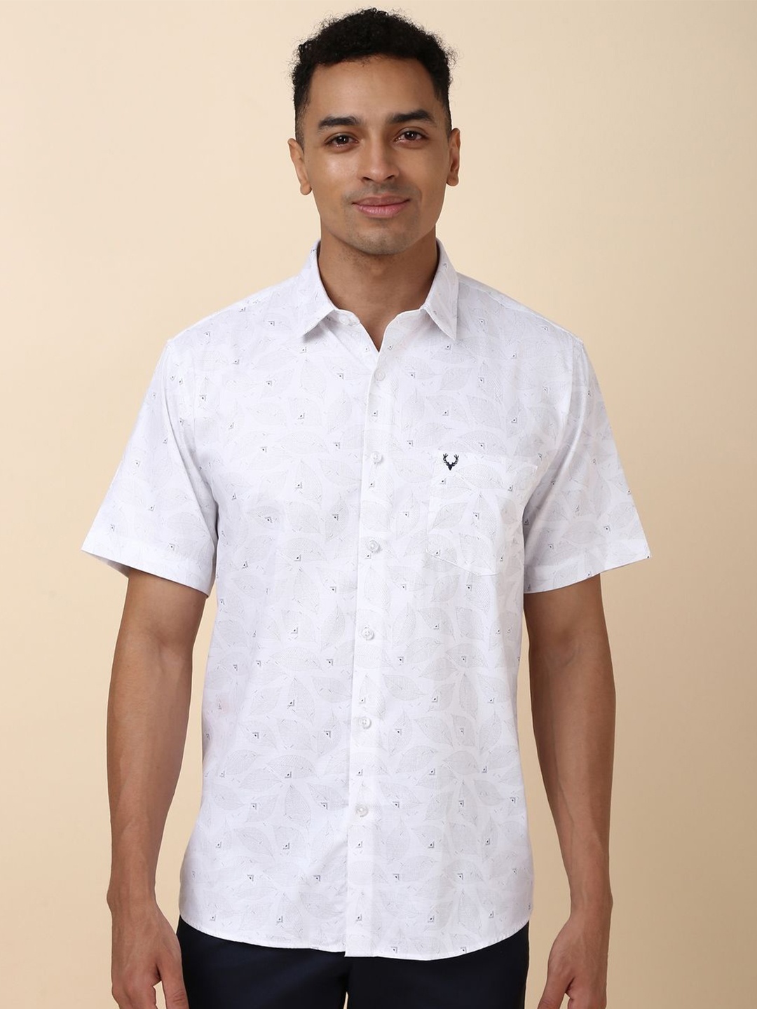 Allen Solly Men Tropical Printed Spread Collar Cotton Pocket Slim Fit Casual Shirt, White
Allen Solly Men Tropical Printed Spread Collar Cotton Pocket Slim Fit Casual Shirt, White